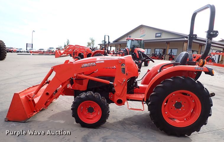 image for item IC9716 2019 Kubota L3301DT  MFWD tractor