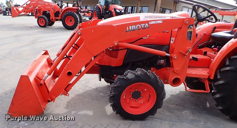 image for item IC9716 2019 Kubota L3301DT  MFWD tractor