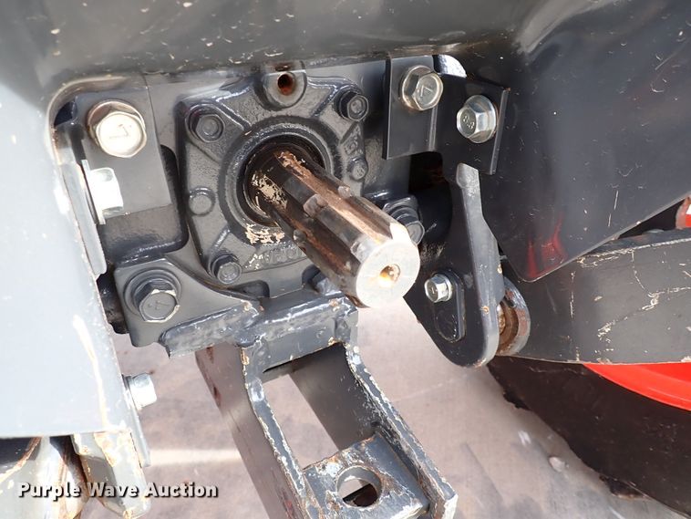 image for item IC9716 2019 Kubota L3301DT  MFWD tractor