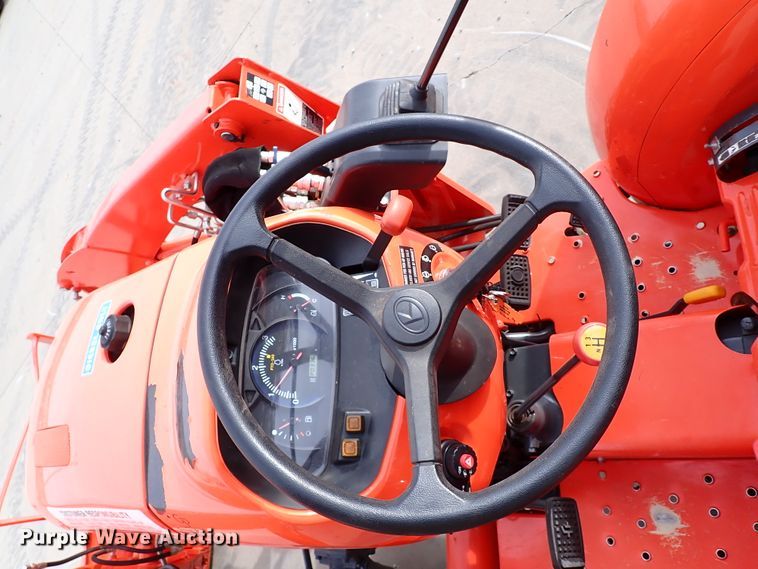 image for item IC9716 2019 Kubota L3301DT  MFWD tractor