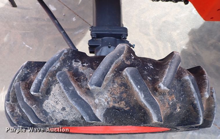 image for item IC9716 2019 Kubota L3301DT  MFWD tractor