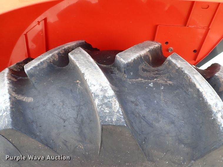 image for item IC9716 2019 Kubota L3301DT  MFWD tractor