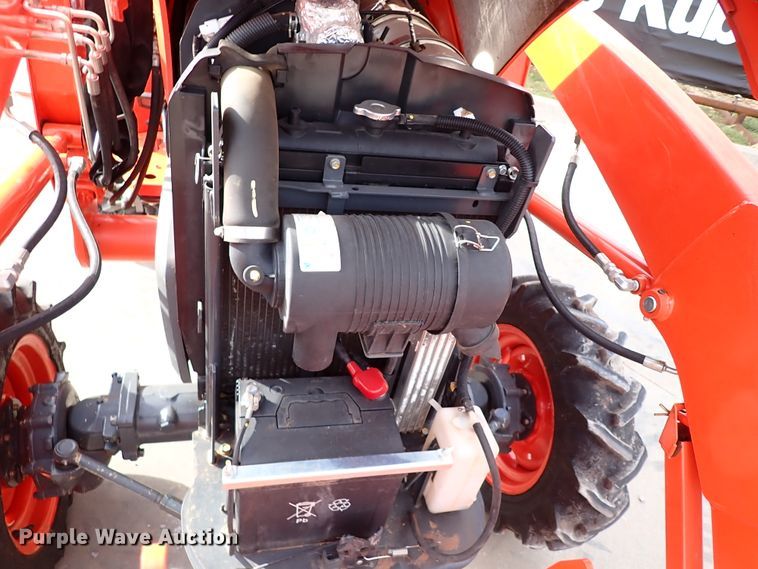 image for item IC9716 2019 Kubota L3301DT  MFWD tractor