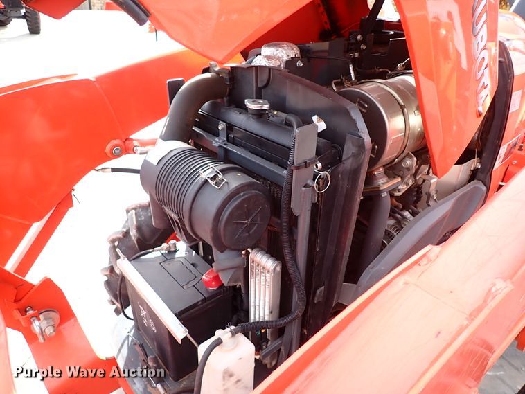 image for item IC9716 2019 Kubota L3301DT  MFWD tractor