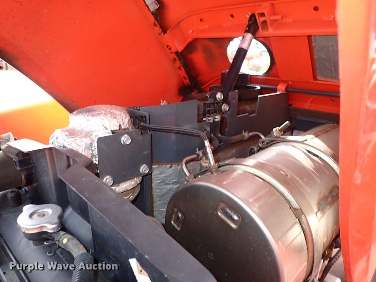 image for item IC9716 2019 Kubota L3301DT  MFWD tractor