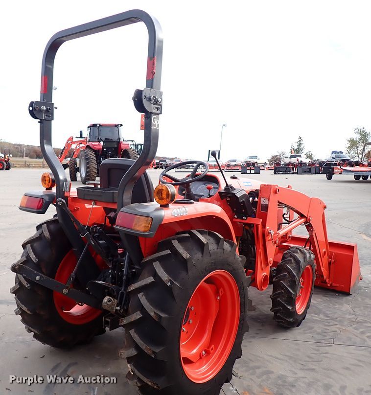 image for item IC9718 2019 Kubota L3901DT  MFWD tractor