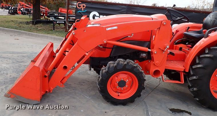 image for item IC9718 2019 Kubota L3901DT  MFWD tractor