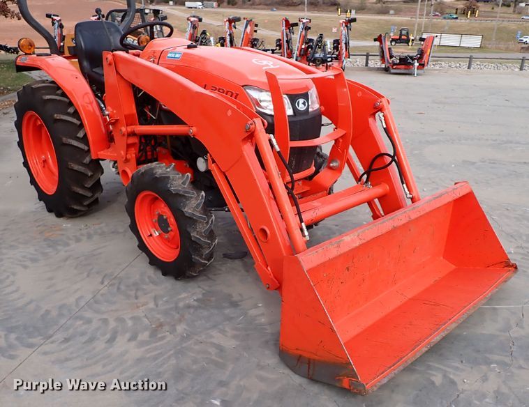 image for item IC9718 2019 Kubota L3901DT  MFWD tractor
