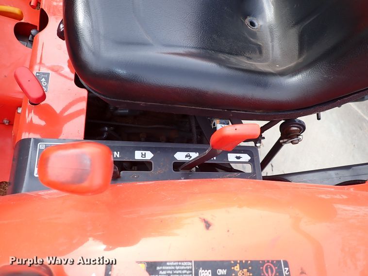 image for item IC9718 2019 Kubota L3901DT  MFWD tractor