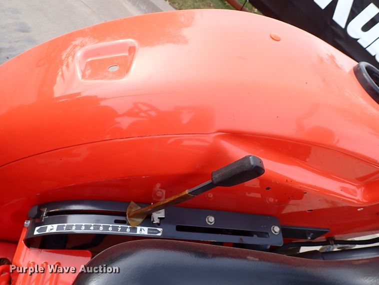 image for item IC9718 2019 Kubota L3901DT  MFWD tractor