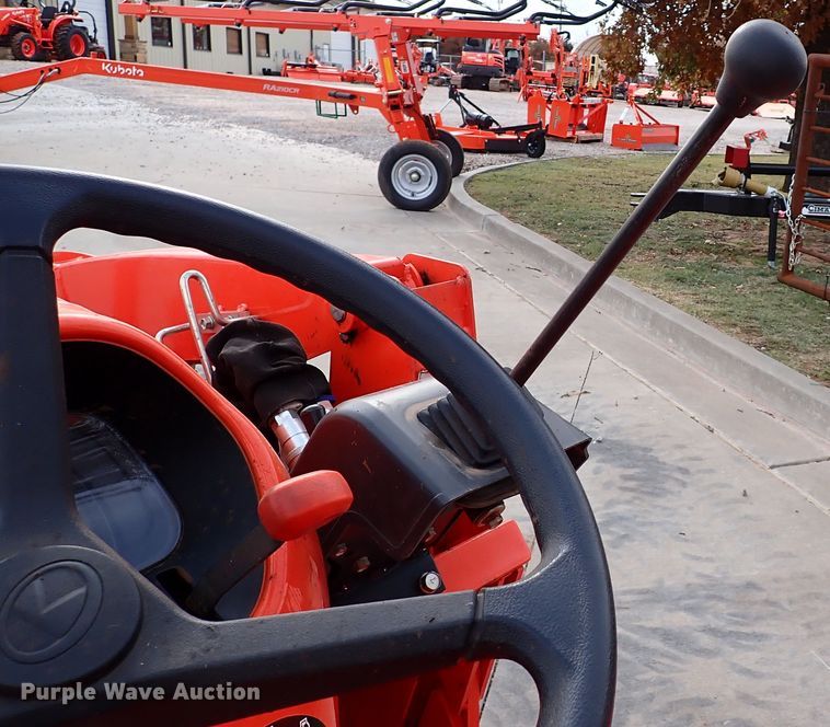 image for item IC9718 2019 Kubota L3901DT  MFWD tractor