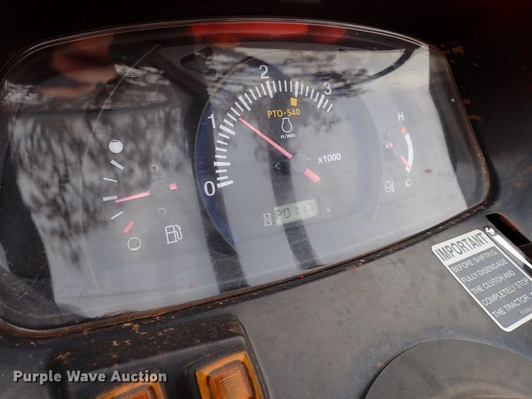 image for item IC9718 2019 Kubota L3901DT  MFWD tractor