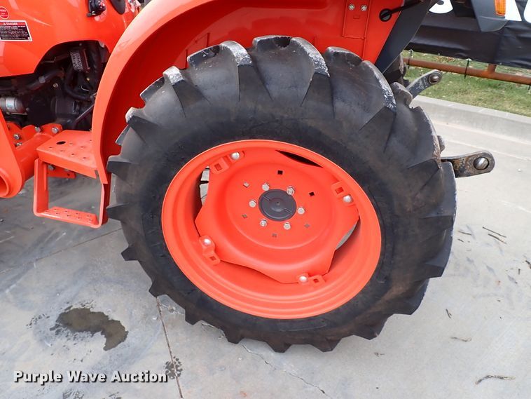 image for item IC9718 2019 Kubota L3901DT  MFWD tractor