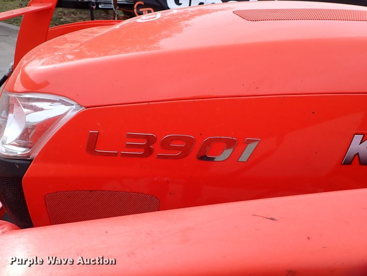 image for item IC9718 2019 Kubota L3901DT  MFWD tractor