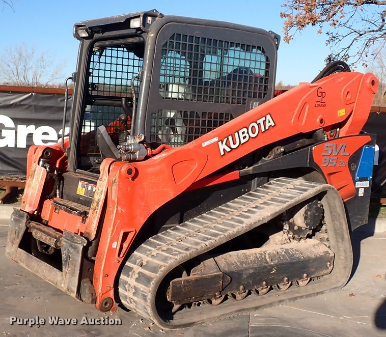 image for item IC9737 2019 Kubota SVL95-2S  tracked skid steer loader