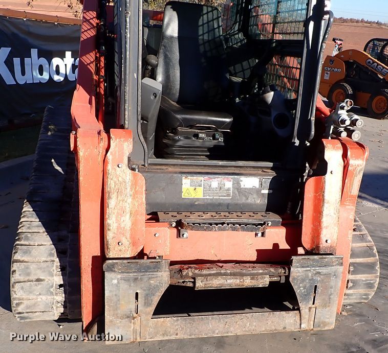 image for item IC9737 2019 Kubota SVL95-2S  tracked skid steer loader