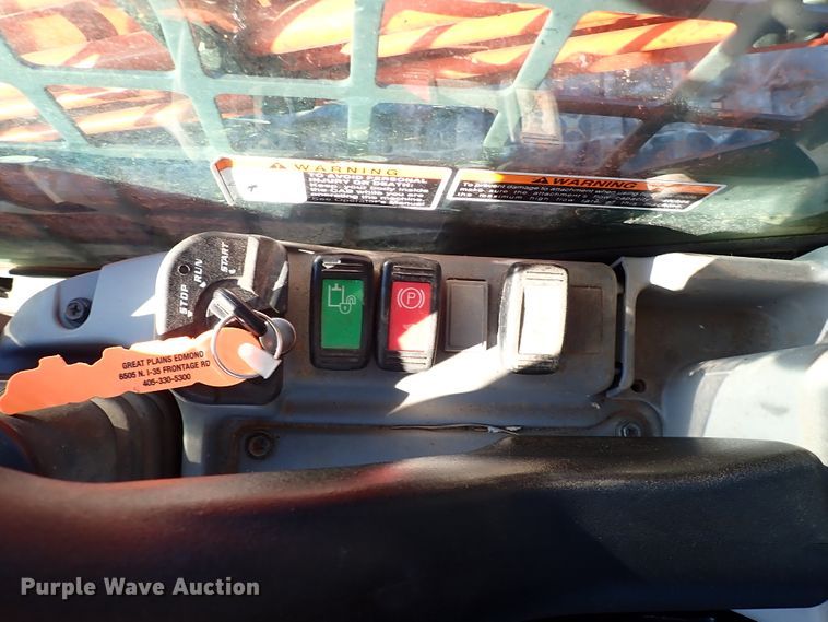 image for item IC9737 2019 Kubota SVL95-2S  tracked skid steer loader