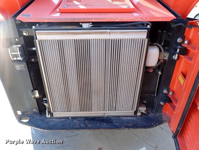 image for item IC9737 2019 Kubota SVL95-2S  tracked skid steer loader