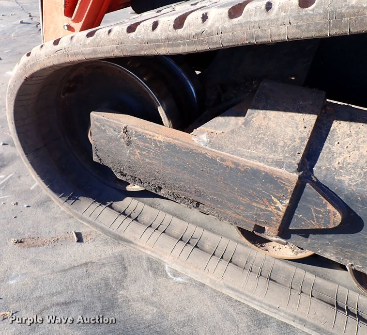 image for item IC9737 2019 Kubota SVL95-2S  tracked skid steer loader