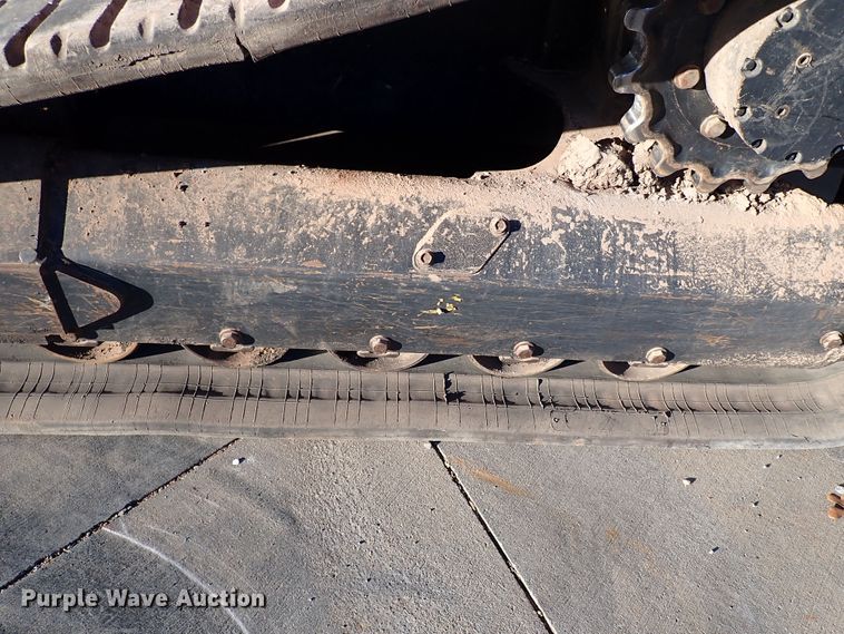 image for item IC9737 2019 Kubota SVL95-2S  tracked skid steer loader