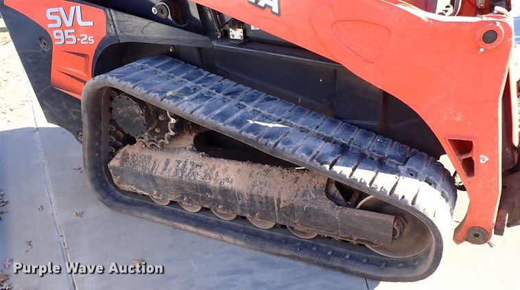 image for item IC9737 2019 Kubota SVL95-2S  tracked skid steer loader