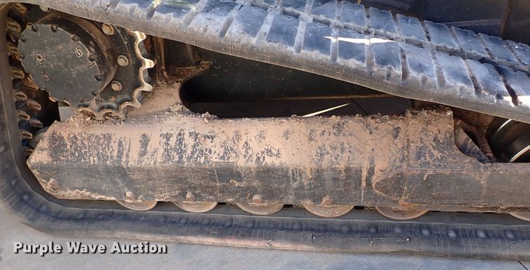 image for item IC9737 2019 Kubota SVL95-2S  tracked skid steer loader