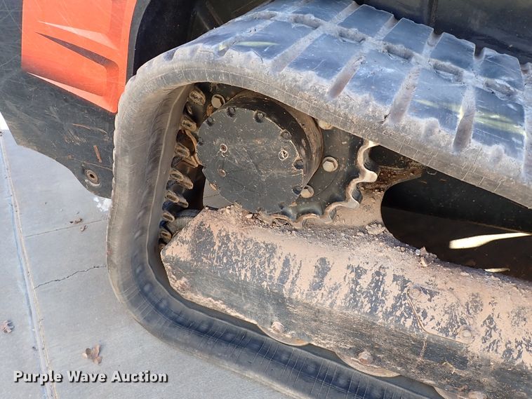 image for item IC9737 2019 Kubota SVL95-2S  tracked skid steer loader