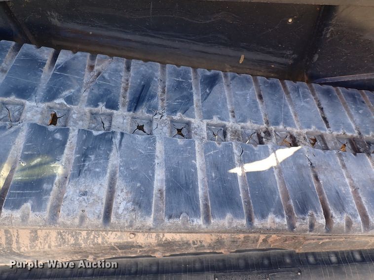 image for item IC9737 2019 Kubota SVL95-2S  tracked skid steer loader