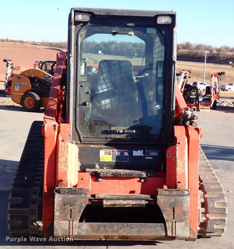 image for item IC9738 2019 Kubota SVL95-2S  tracked skid steer loader