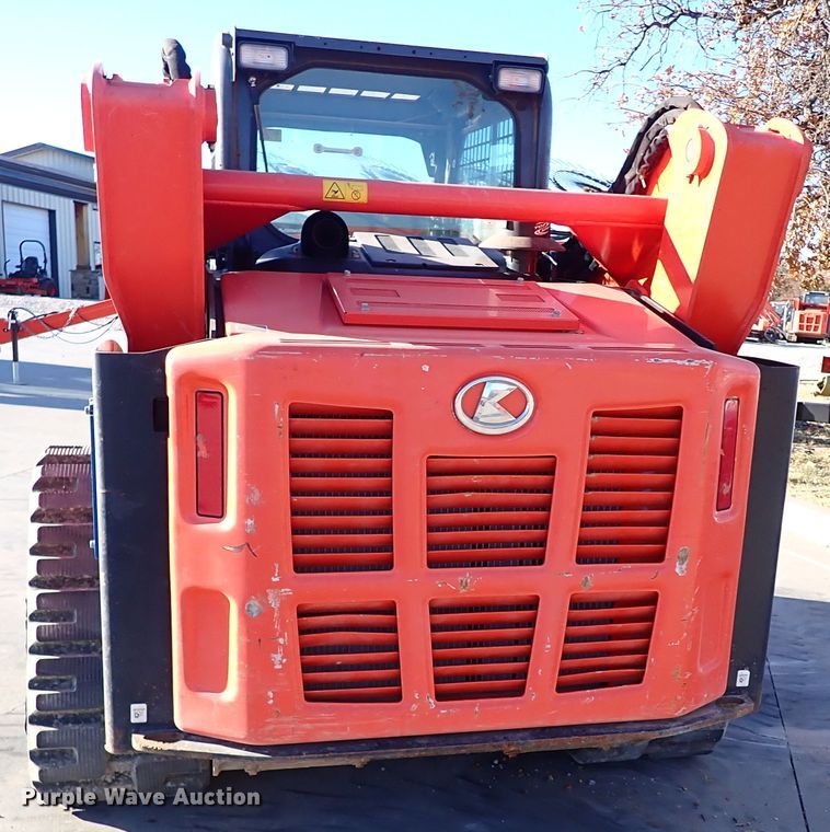 image for item IC9738 2019 Kubota SVL95-2S  tracked skid steer loader