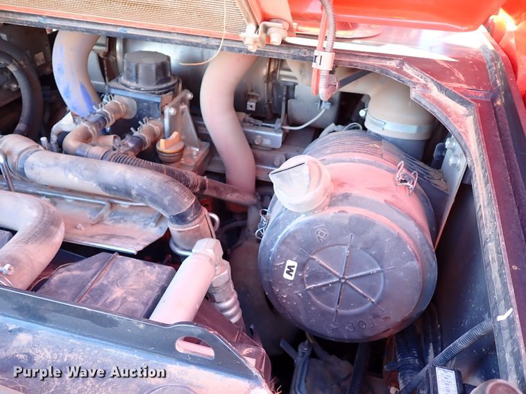 image for item IC9738 2019 Kubota SVL95-2S  tracked skid steer loader