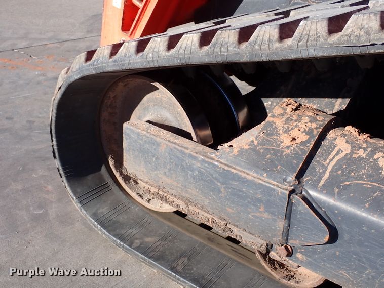 image for item IC9738 2019 Kubota SVL95-2S  tracked skid steer loader