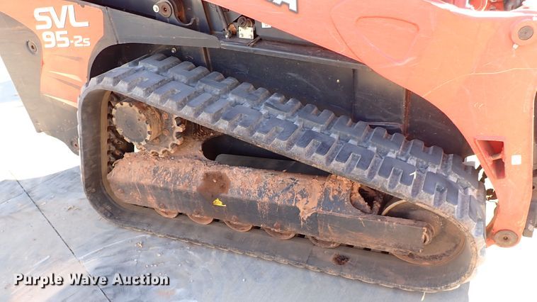 image for item IC9738 2019 Kubota SVL95-2S  tracked skid steer loader