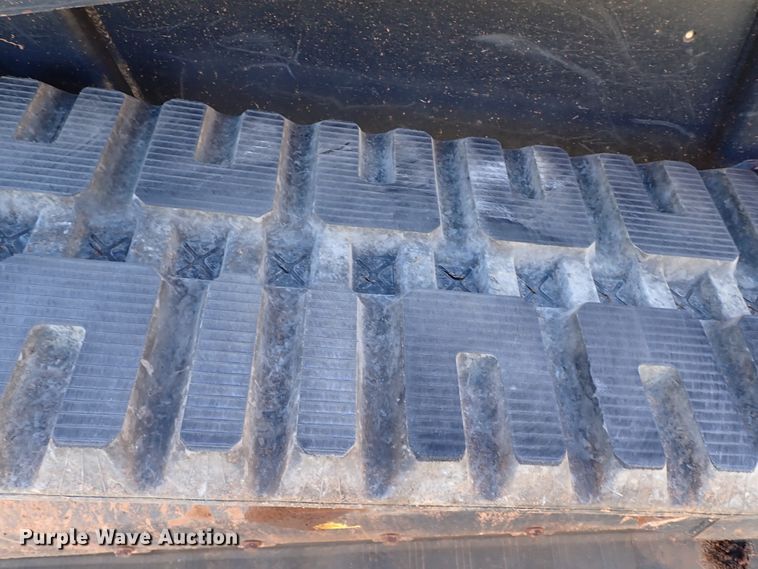 image for item IC9738 2019 Kubota SVL95-2S  tracked skid steer loader