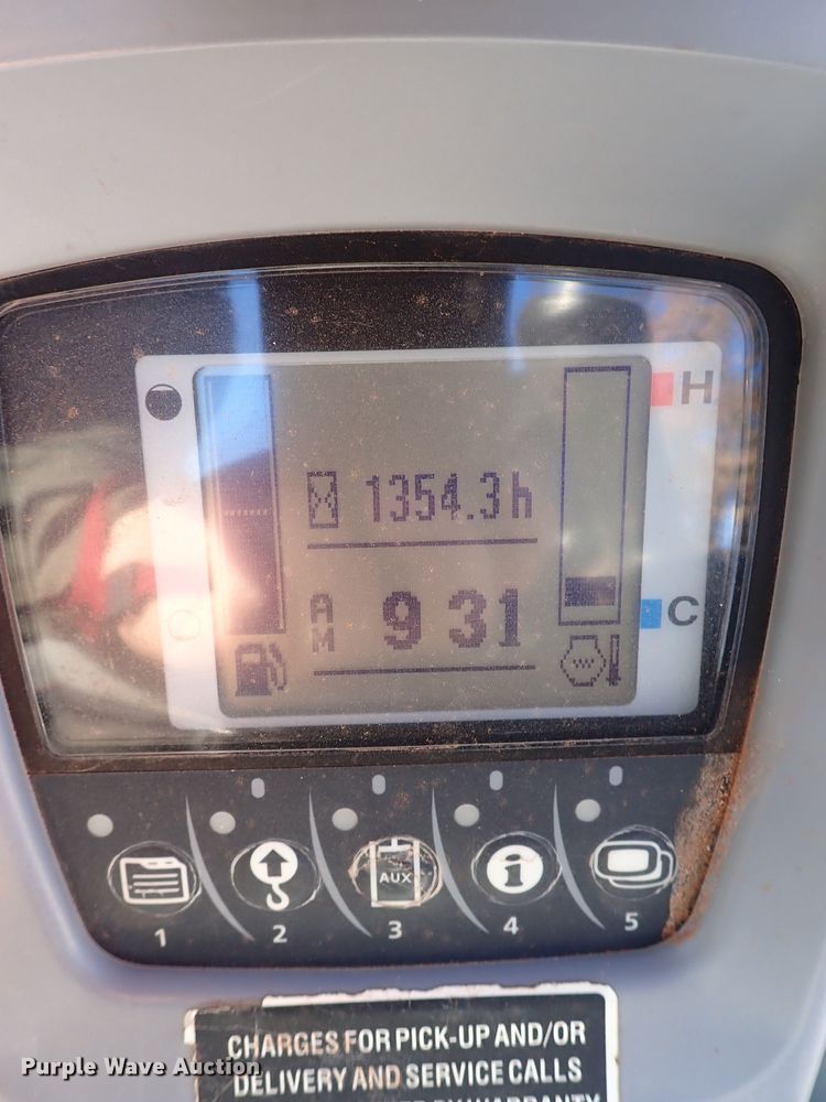 image for item IC9739 2015 Kubota KX040-4  mini excavator