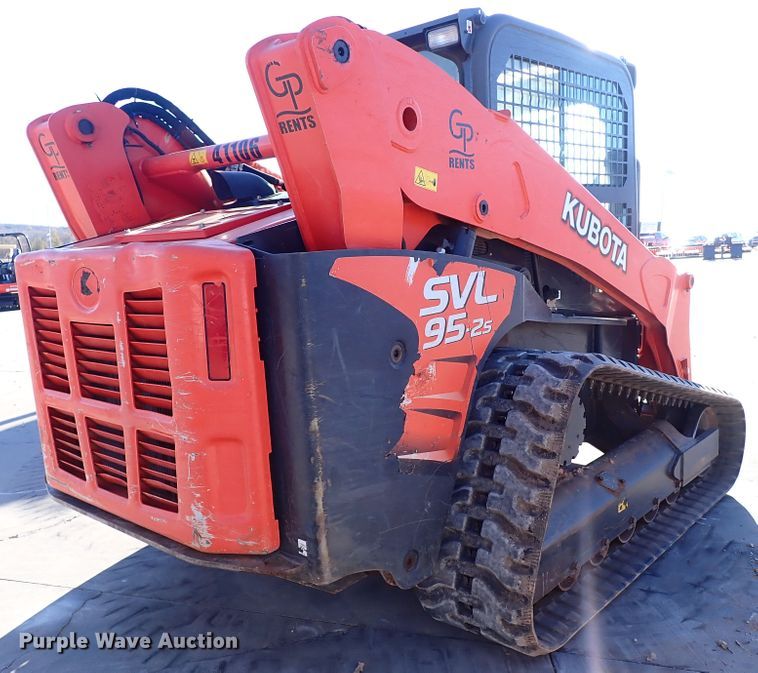 image for item IC9740 2018 Kubota SVL95-2S  tracked skid steer loader