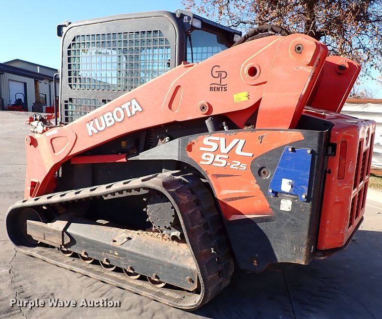 image for item IC9740 2018 Kubota SVL95-2S  tracked skid steer loader