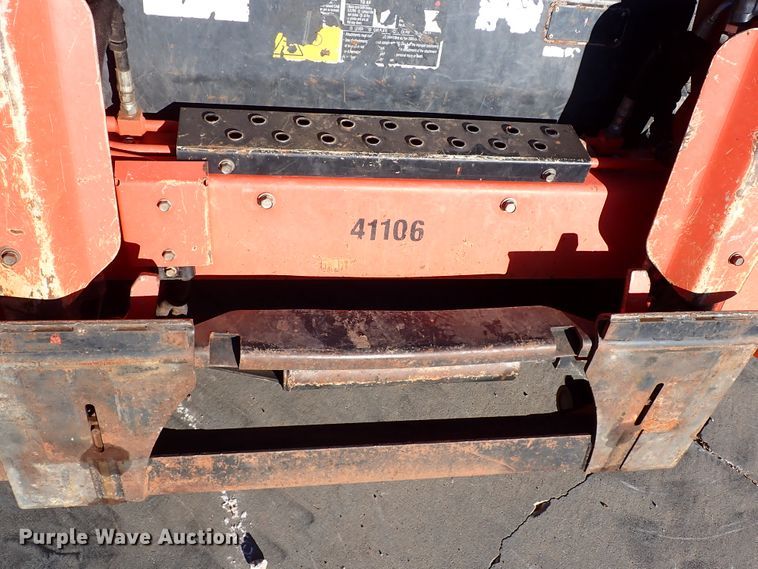 image for item IC9740 2018 Kubota SVL95-2S  tracked skid steer loader