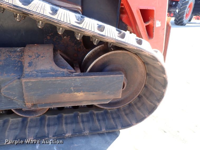 image for item IC9740 2018 Kubota SVL95-2S  tracked skid steer loader