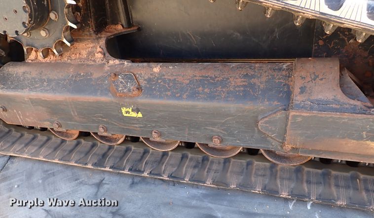 image for item IC9740 2018 Kubota SVL95-2S  tracked skid steer loader