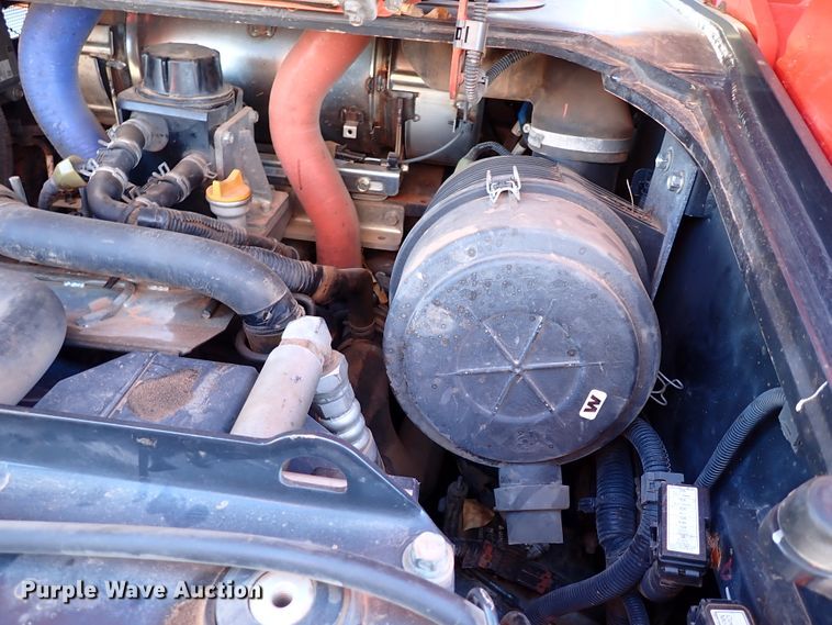 image for item IC9740 2018 Kubota SVL95-2S  tracked skid steer loader