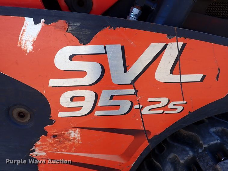 image for item IC9740 2018 Kubota SVL95-2S  tracked skid steer loader