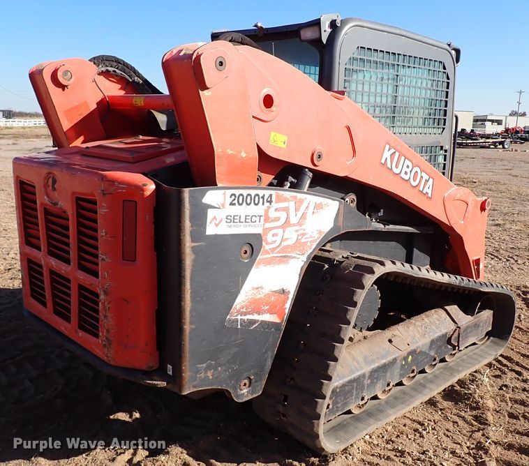 image for item IC9743 2017 Kubota SVL95-2S  tracked skid steer loader