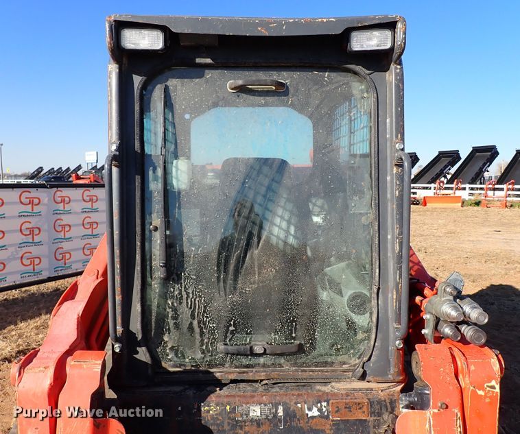 image for item IC9743 2017 Kubota SVL95-2S  tracked skid steer loader