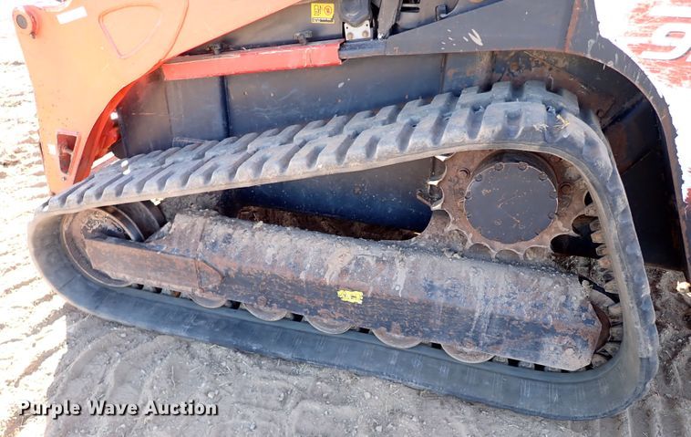 image for item IC9743 2017 Kubota SVL95-2S  tracked skid steer loader