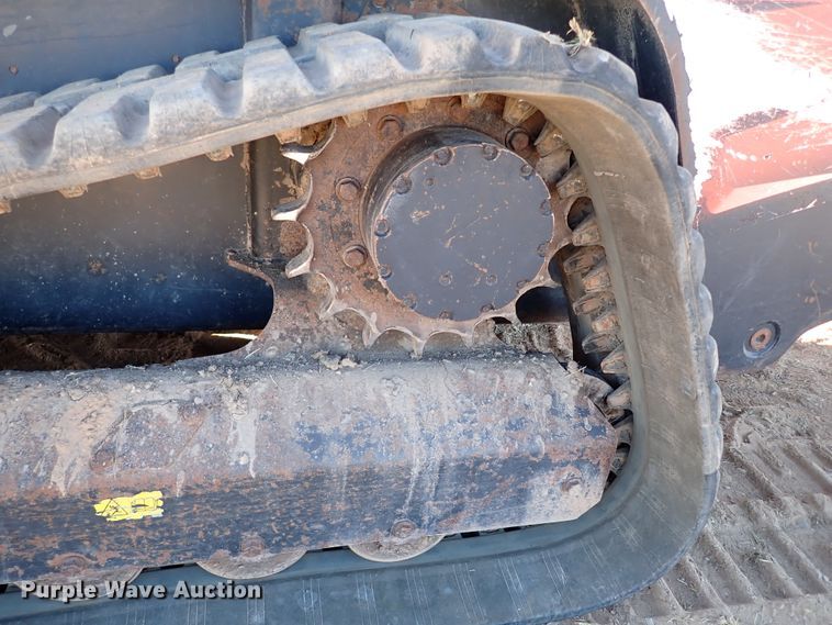 image for item IC9743 2017 Kubota SVL95-2S  tracked skid steer loader