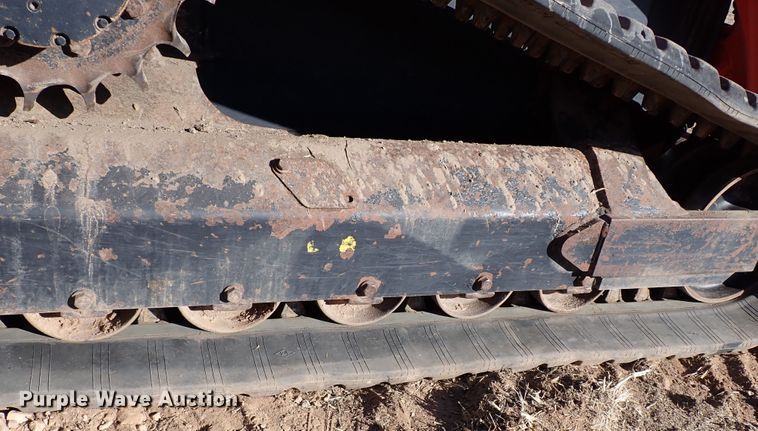 image for item IC9743 2017 Kubota SVL95-2S  tracked skid steer loader