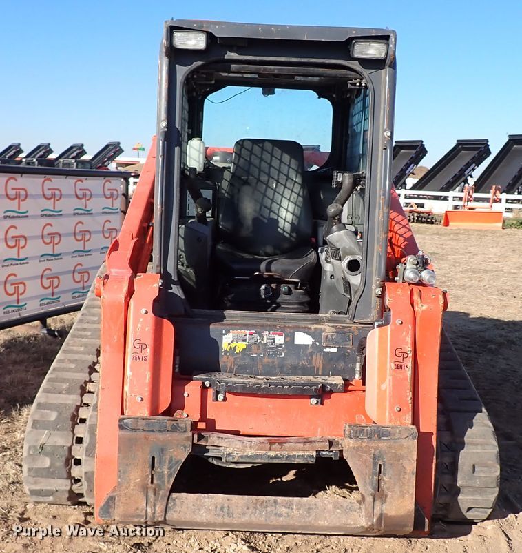 image for item IC9744 2019 Kubota SVL95-2S  tracked skid steer loader