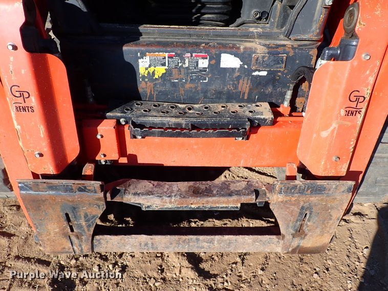 image for item IC9744 2019 Kubota SVL95-2S  tracked skid steer loader