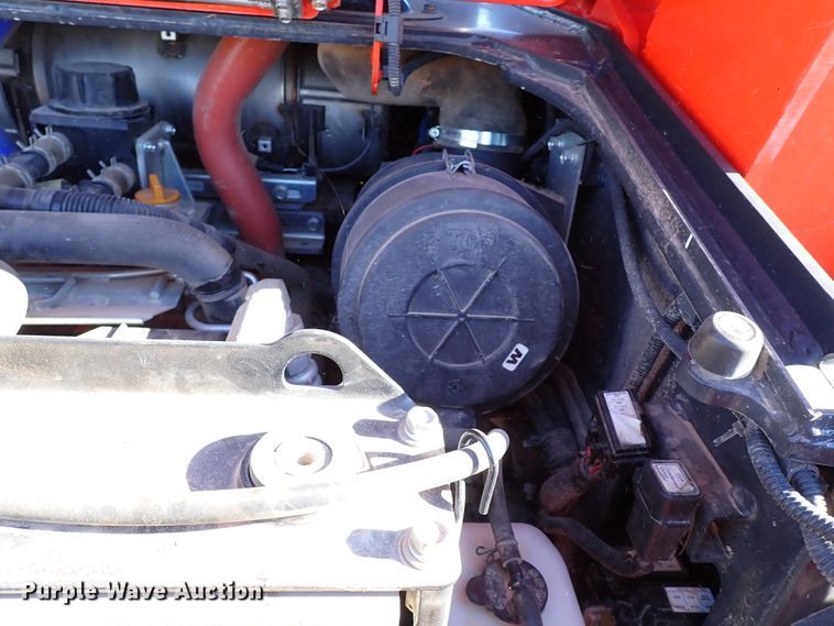 image for item IC9744 2019 Kubota SVL95-2S  tracked skid steer loader